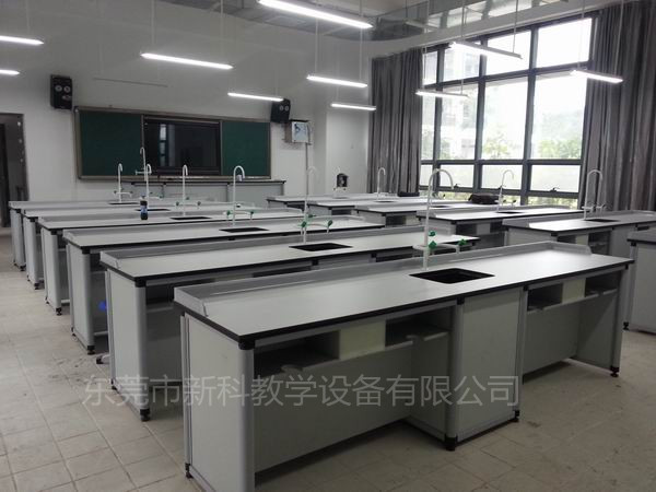 <a href='http://www.jrzfw.cn/chanpin/53-1.html' target='1' style='font-size:18px; font-weight:bold; color:#000000;'>科學實驗室</a>設備