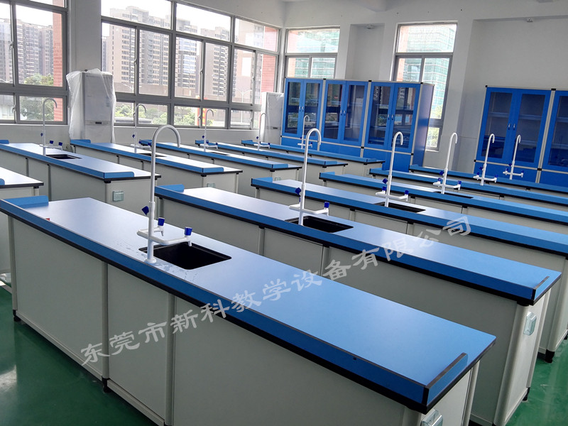 <a href='http://www.jrzfw.cn/chanpin/53-1.html' target='1' style='font-size:18px; font-weight:bold; color:#000000;'>科學實驗室</a>廠家
