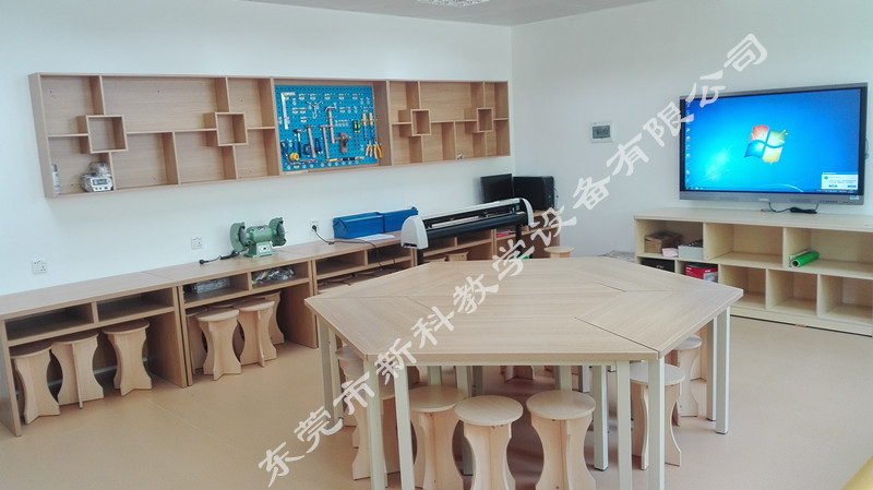 <a href='http://www.jrzfw.cn' target='1' style='font-size:14px; font-weight:bold; color:#0080ff;'>創(chuàng)客實(shí)驗(yàn)室</a>