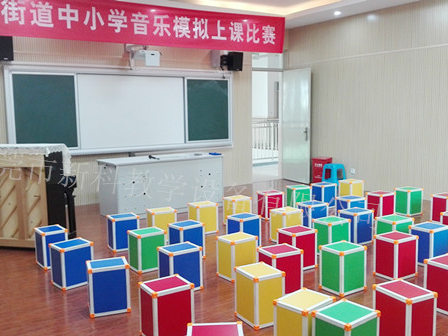 <a href='http://www.jrzfw.cn/chanpin/58-1.html' target='1' style='font-size:18px; font-weight:bold; color:#000000;'>音樂功能室</a>
