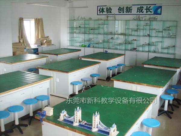 <a href='http://www.jrzfw.cn/chanpinyiji/37-1.html' target='1' style='font-size:18px; font-weight:bold; color:#ff0000;'>通用技術(shù)實驗室設(shè)備</a>